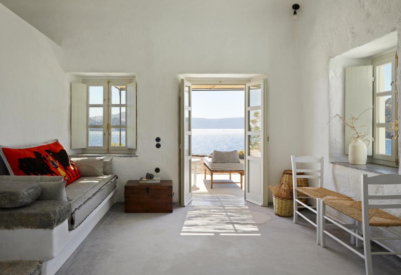 Santa Irini Retreat Hotel Thirasia Bagian luar foto