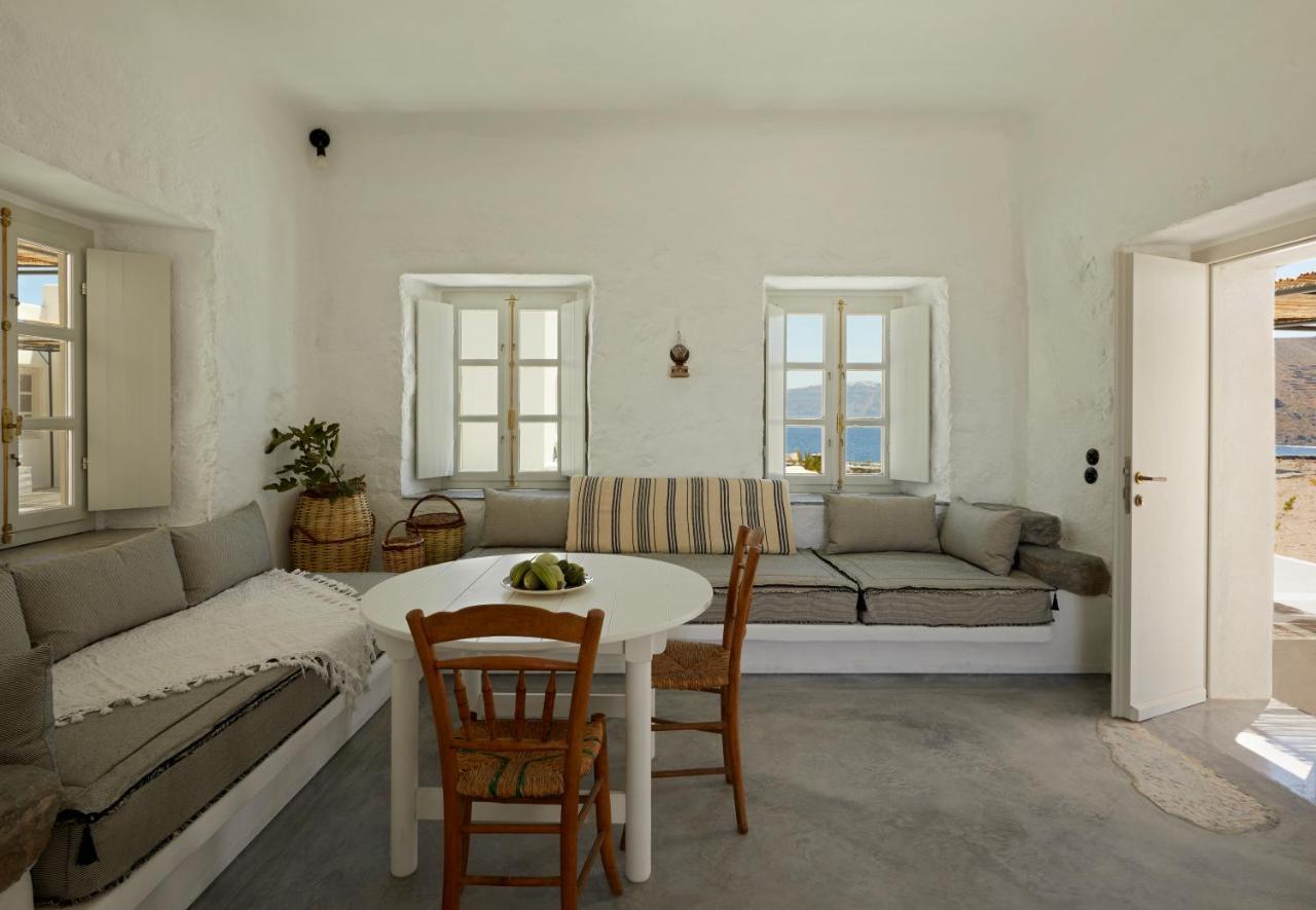 Santa Irini Retreat Hotel Thirasia Bagian luar foto