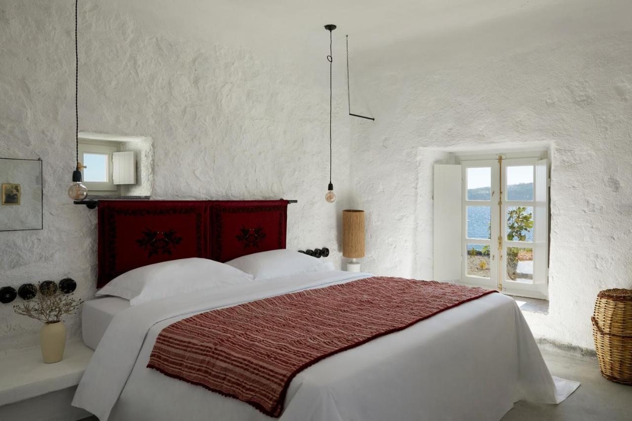Santa Irini Retreat Hotel Thirasia Bagian luar foto