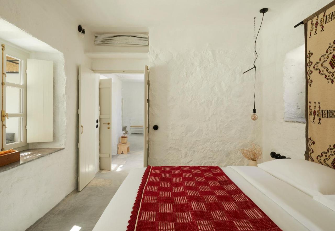 Santa Irini Retreat Hotel Thirasia Bagian luar foto