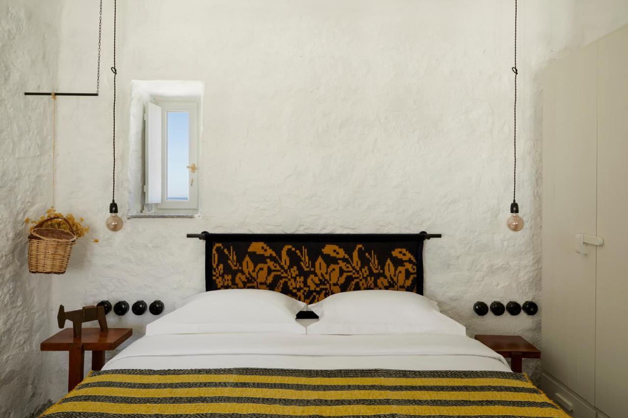 Santa Irini Retreat Hotel Thirasia Bagian luar foto