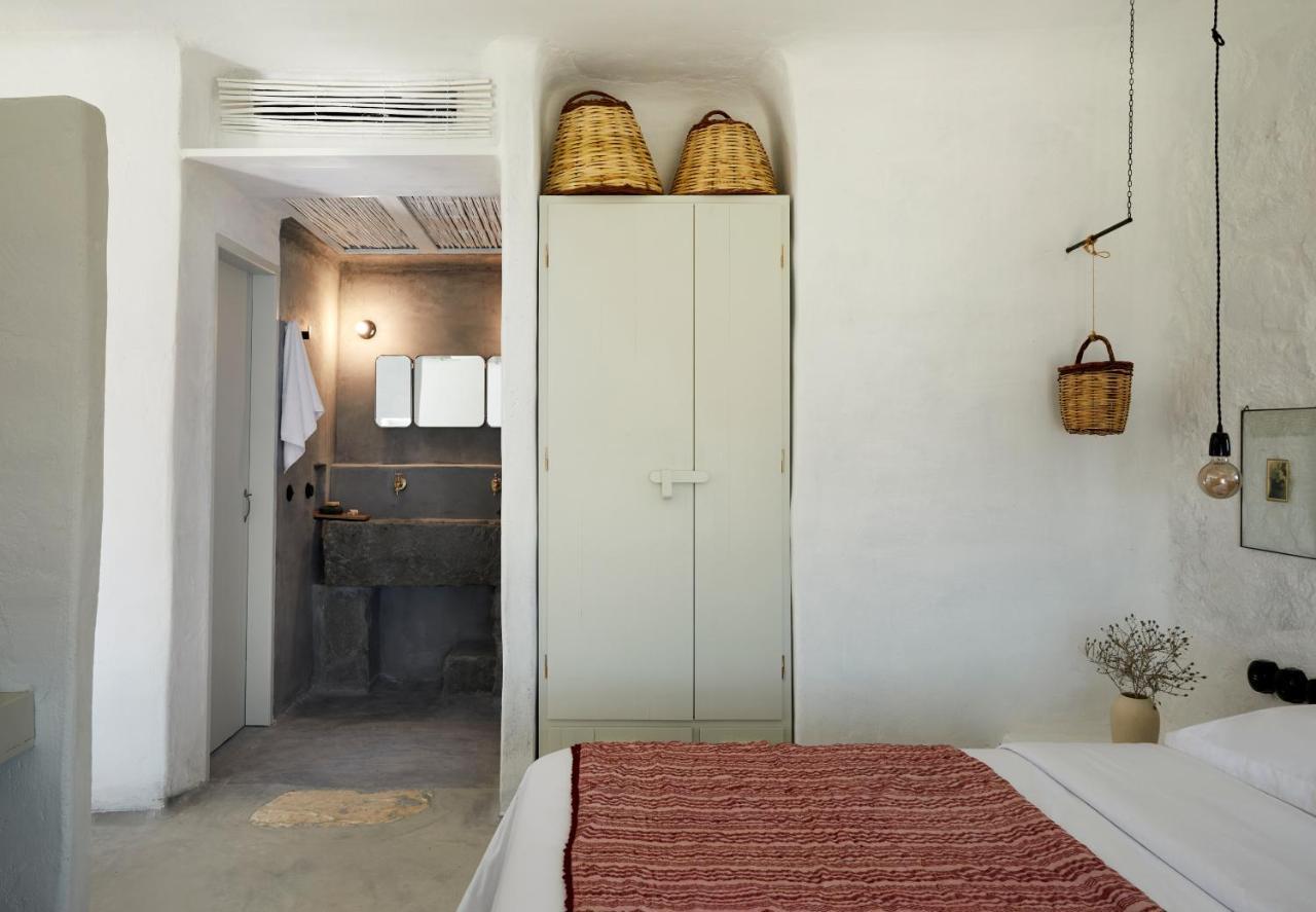 Santa Irini Retreat Hotel Thirasia Bagian luar foto